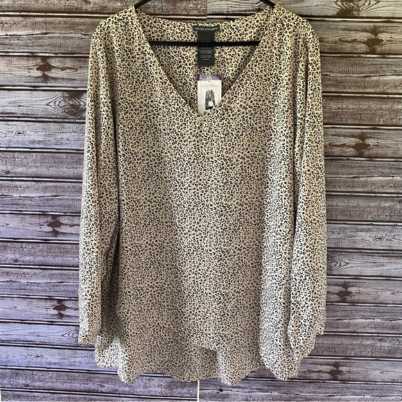 Chelsea & Theodore Tops - NWT Chelsea & Theodore Animal Print Long-Sleeved Blouse Size XXL